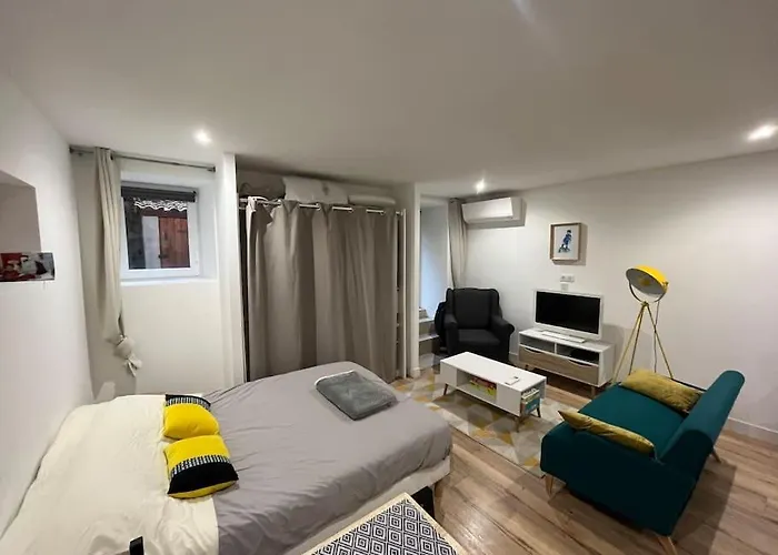 Studio Centre Village