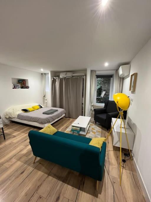 Centre Village Apartment